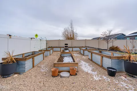 Exterior - 602 Cobblestone Loop SW, Mandan, ND 58554 photo 22 of 29