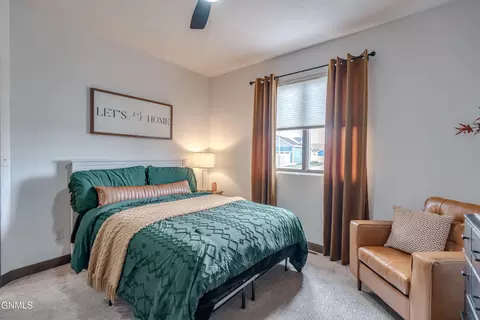 Bedroom - 602 Cobblestone Loop SW, Mandan, ND 58554 photo 7 of 11