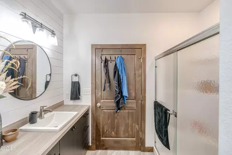 Bath - 602 Cobblestone Loop SW, Mandan, ND 58554 photo 5 of 6