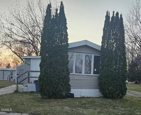 230 Northland Ests, Jamestown, ND 58401