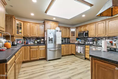 Kitchen - 4643 119th Rd NW, Epping, ND 58843 photo 1 of 2