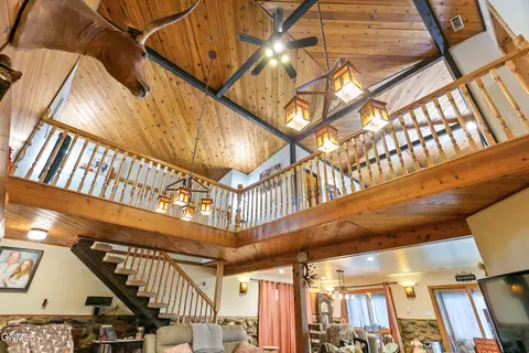 Entry Way - 4643 119th Rd NW, Epping, ND 58843 photo 1 of 3
