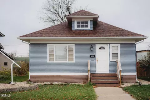 505 3rd Ave NE, Jamestown, ND 58401