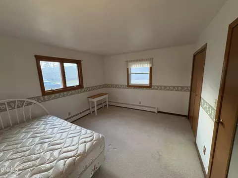 313 3rd St S, Ellendale, ND 58436 photo 16