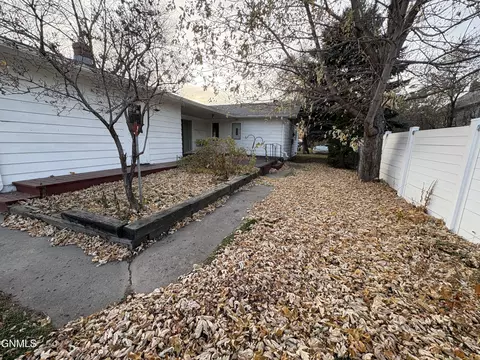 313 3rd St S, Ellendale, ND 58436 photo 21