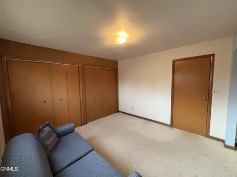 313 3rd St S, Ellendale, ND 58436 photo 13