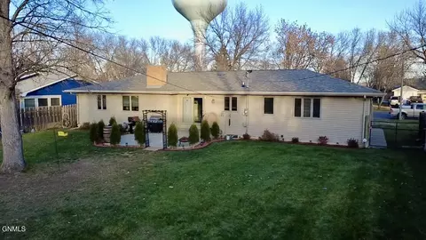 1215 University Ave, Williston, ND 58801 photo 36