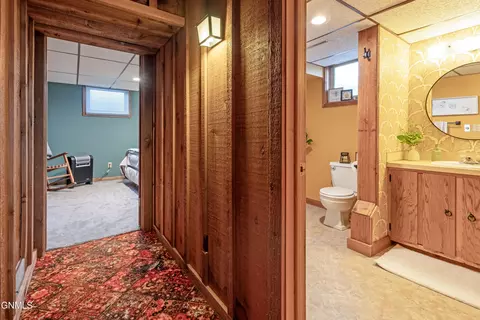 1215 University Ave, Williston, ND 58801 photo 28