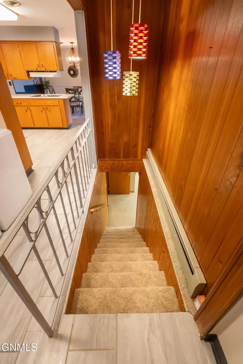Entry Way - 908 8th Ave W, Dickinson, ND 58601 photo 2 of 2