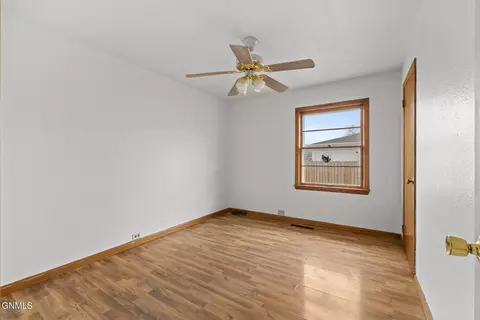 Bedroom - 505 17th Ave W, Williston, ND 58801 photo 5 of 6