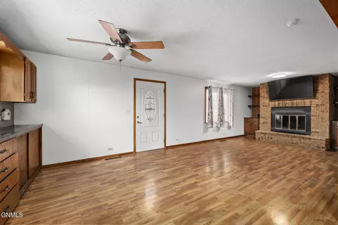 Living - 505 17th Ave W, Williston, ND 58801 photo 1 of 5