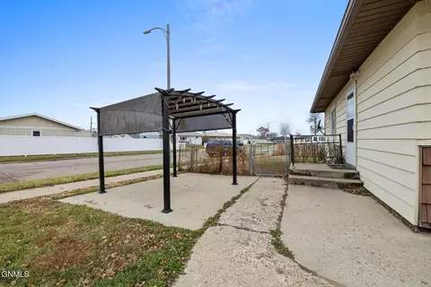 Other - 505 17th Ave W, Williston, ND 58801 photo 3 of 10