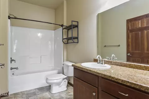 Bath - 3512 33rd Ave W, Williston, ND 58801 photo 2 of 2