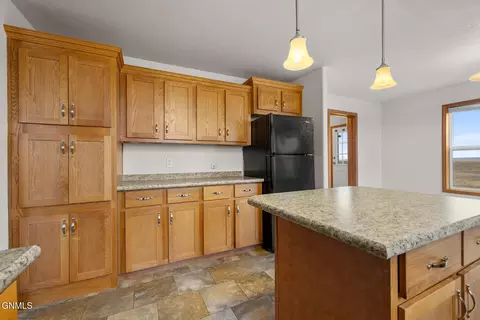 13705 55th St NW, Williston, ND 58801 photo 12
