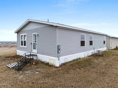 13705 55th St NW, Williston, ND 58801 photo 6