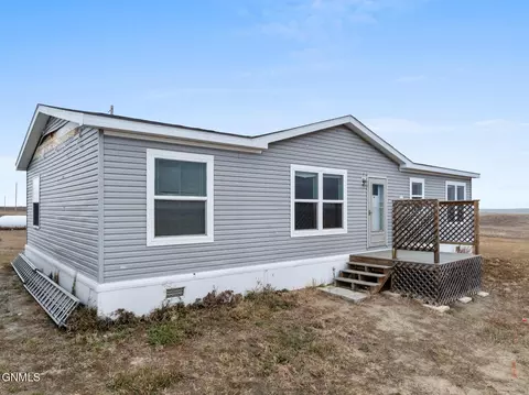 13705 55th St NW, Williston, ND 58801 photo 3