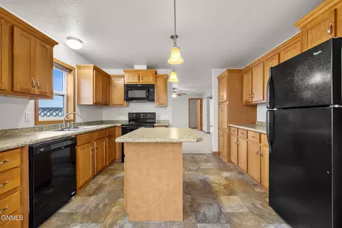 13705 55th St NW, Williston, ND 58801 photo 13