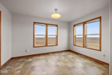 13705 55th St NW, Williston, ND 58801 photo 14