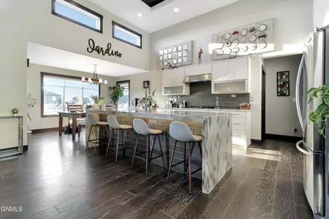 Kitchen - 3622 Valley Dr, Bismarck, ND 58503 photo 1 of 6