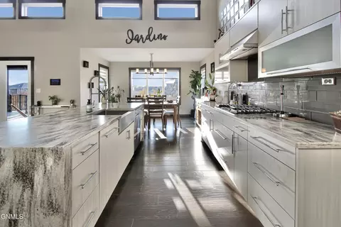 Kitchen - 3622 Valley Dr, Bismarck, ND 58503 photo 6 of 6