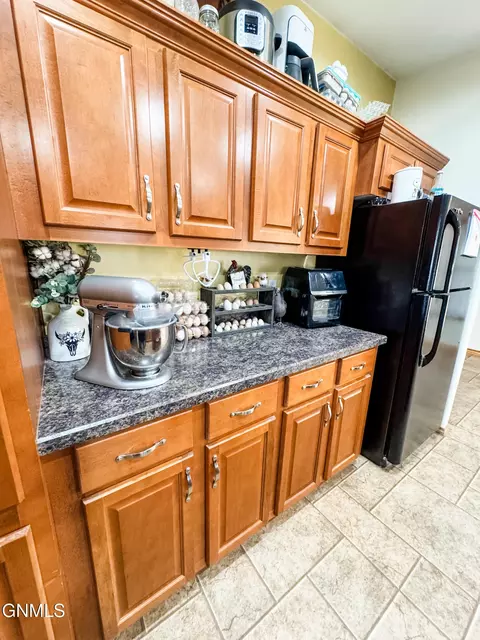 5418 Sunset Blvd, Williston, ND 58801 photo 9