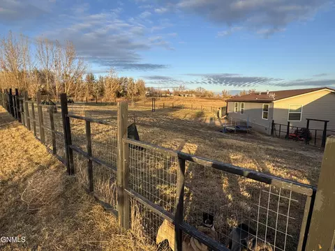 5418 Sunset Blvd, Williston, ND 58801 photo 36