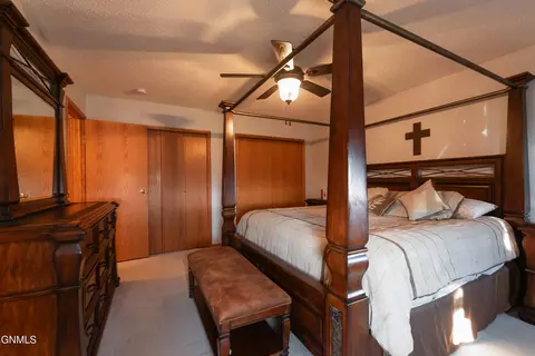 Bedroom - 17822 52 St NE, Baldwin, ND 58521 photo 3 of 5