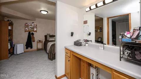 809 Johns Dr, Mandan, ND 58554 photo 23