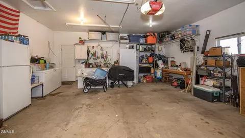 809 Johns Dr, Mandan, ND 58554 photo 30