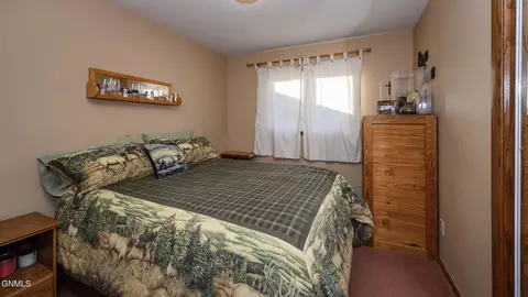 809 Johns Dr, Mandan, ND 58554 photo 12