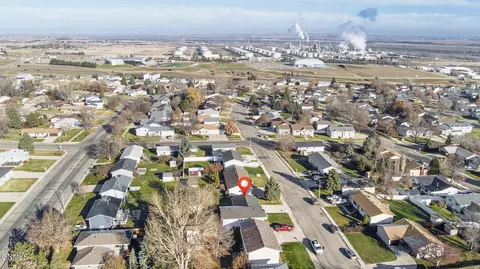 809 Johns Dr, Mandan, ND 58554 photo 34