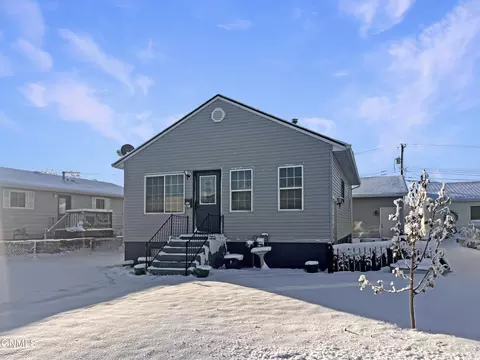 1423 1st Ave W, Williston, ND 58801 photo 2