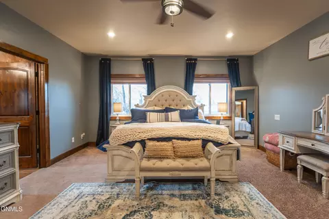 Bedroom - 806 Bruegger St, Alexander, ND 58831 photo 2 of 6