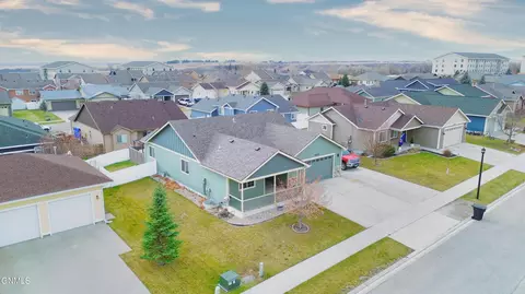 2805 25th St W, Williston, ND 58801 photo 9