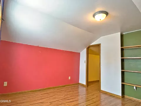 711 13th Ave W, Williston, ND 58801 photo 36