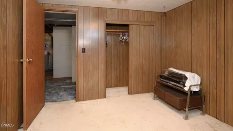Bedroom - 9645 2nd Ave SE, Pollock, SD 57648 photo 9 of 9