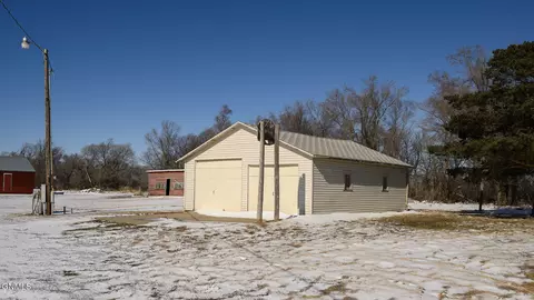 Exterior - 9645 2nd Ave SE, Pollock, SD 57648 photo 2 of 4