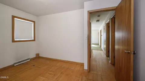 Bedroom - 9645 2nd Ave SE, Pollock, SD 57648 photo 6 of 9