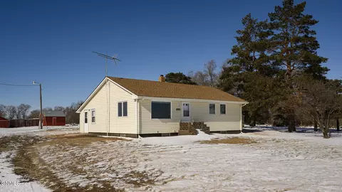 Exterior - 9645 2nd Ave SE, Pollock, SD 57648 photo 1 of 4