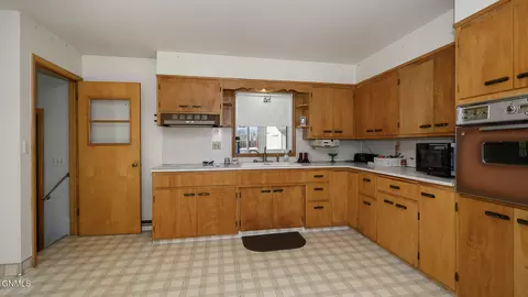 Kitchen - 9645 2nd Ave SE, Pollock, SD 57648 photo 1 of 2