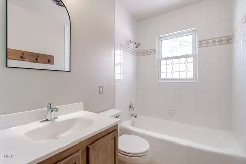 Bath - 1319 Mohawk St, Bismarck, ND 58501 photo 1 of 8
