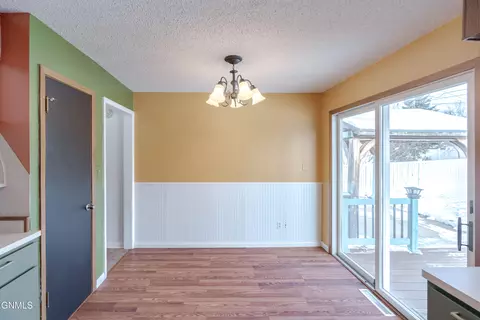 Dining - 1319 Mohawk St, Bismarck, ND 58501 photo 1 of 1