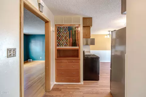 Entry Way - 1319 Mohawk St, Bismarck, ND 58501 photo 3 of 6