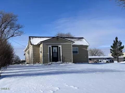 505 Kulass St, Westby, MT 59275
