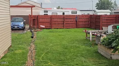 613 Broadway W, Williston, ND 58801