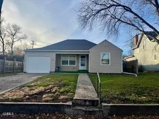 117 3rd St NW, Watford City, ND 58854