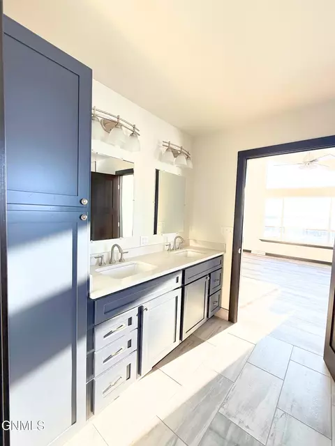 Bath - 5081 Arrowhead Pl, Williston, ND 58801 photo 3 of 7