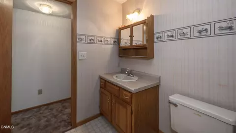 1401 4th Ave NE, Mandan, ND 58554 photo 34