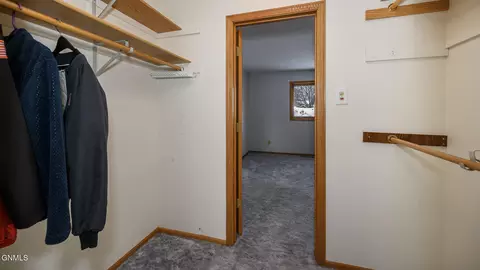 1401 4th Ave NE, Mandan, ND 58554 photo 21