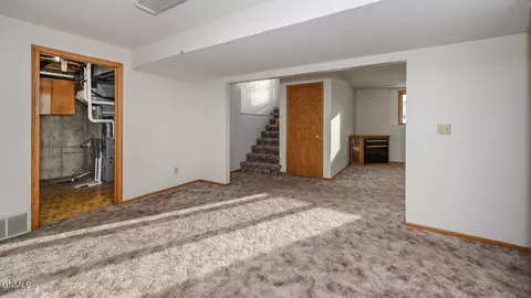 1401 4th Ave NE, Mandan, ND 58554 photo 28